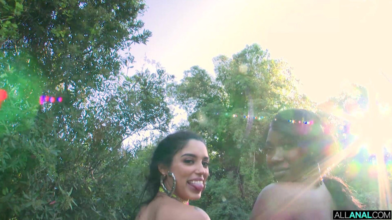 All Anal: Perniagaan Risqué dengan Skyler dan Vanessa