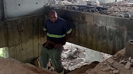 TheBlacKHunterr: İnşaatta mastürbasyon