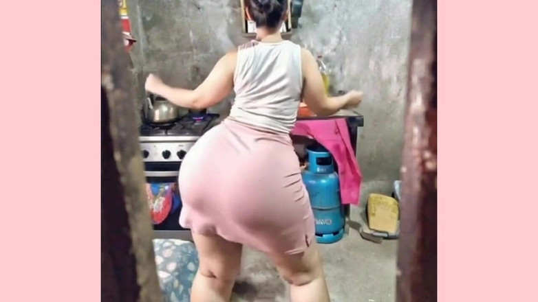 Xprohibidox1: Culona De Pollera Rosa