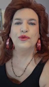 I Would Love Some Kisses From My Fans!