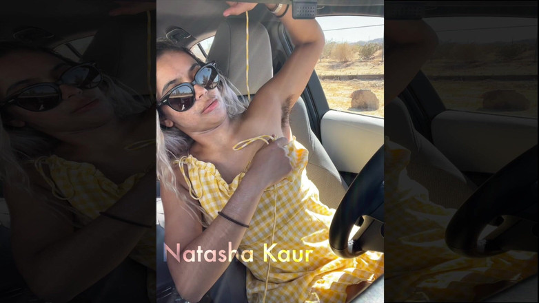 Natasha Kaur: 내 드레스 스트랩으로 고군분투