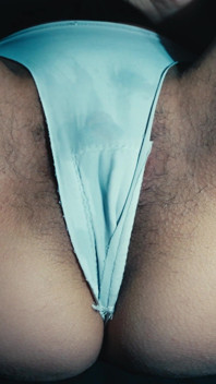 Ele Me Masturba Com Meu Vibrador, Mas Eu Quero Acabar Sozinha Para Um Orgasmo Forte