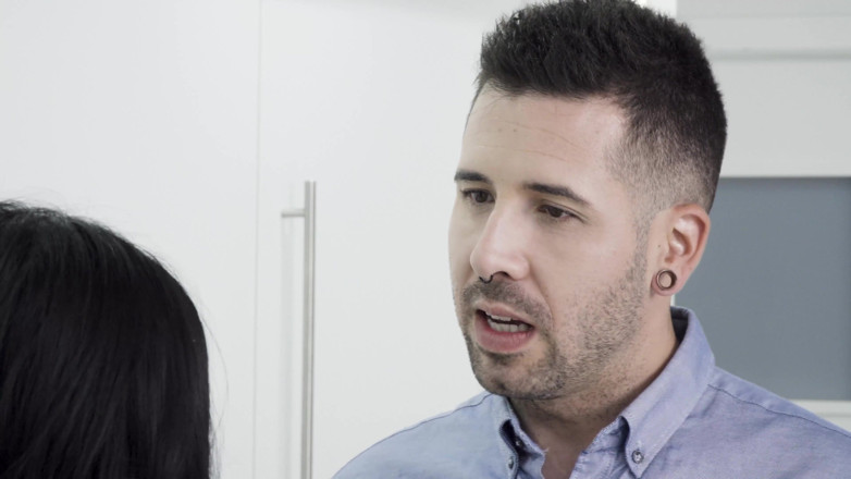 PORNBCN: Tvrdý anální sex brunetky a stříkající orgasmus zároveň Canela Skin...