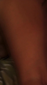 Peituda asiática gostosa Jessica Bangkok é fodida fundo e leva um facial