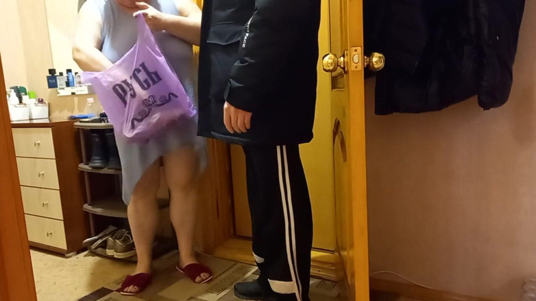 Zona901: Jerking off with a sex toy to a courier
