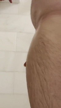 White Guy Takes a Shower