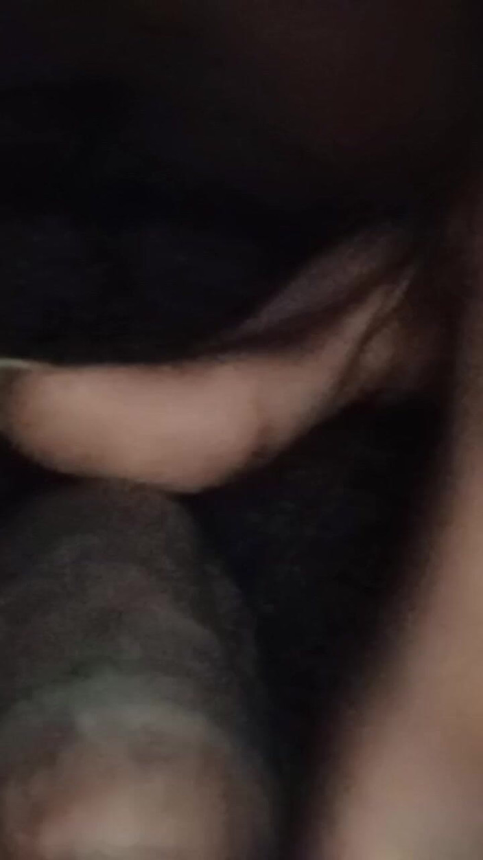 Arvind6355: Tôi thủ dâm và ngã vào ban đêm. Anh kế