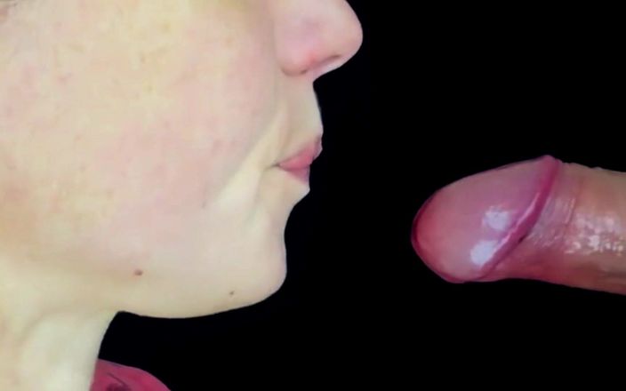 Anna &amp; Emmett Shpilman: Smyslné kouření se spermatem v ústech. Close-up