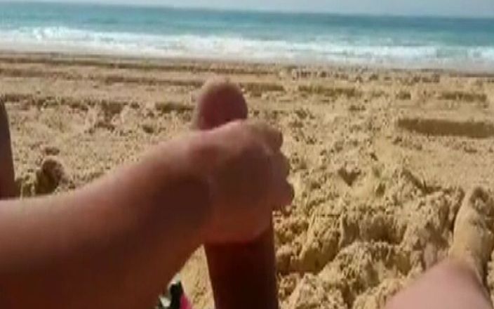 Master of porn: Onze eerste dag op het strand