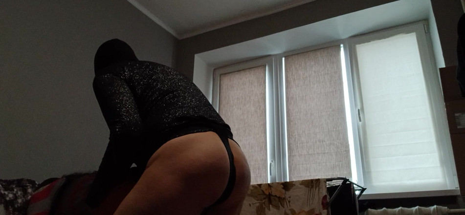 Lesbian-candys: Sobald meine stiefmutter und ich allein sind, können wir nicht...