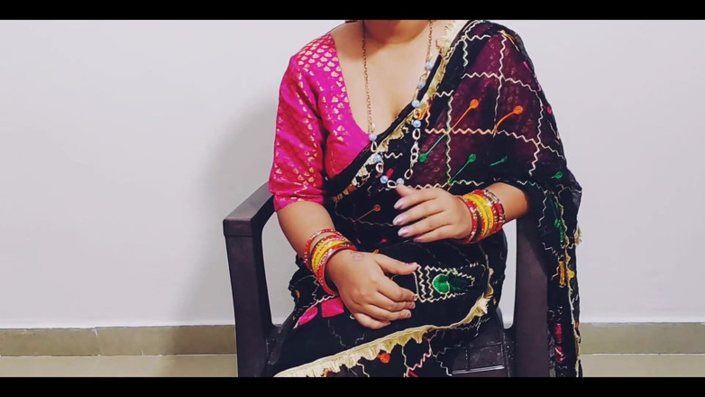 Desi Club House: Desi Ấn Độ mẹ kế hầu như không bị đụ bởi con trai...