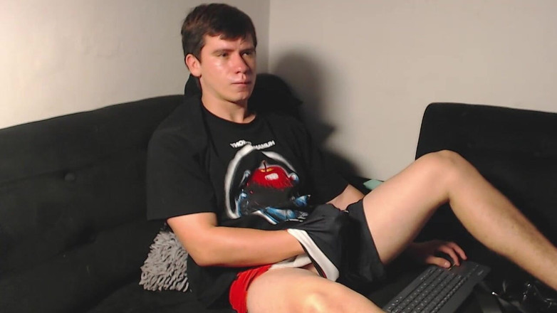 Icyhot707: Hétéro, C’est En Vêtements Et Déshabillés Pour Quelqu’un Dans Un...