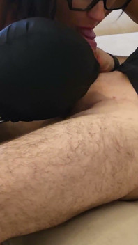 Ny bisexuell trekant. MMF. Fru bjuder in bisexuell slav för sin man. Hela scenen. Ep 33211