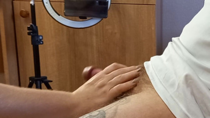 Zona901: Nahaufnahme cumshot von manueller penisstimulation durch eine fette frau