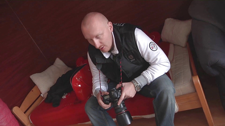 German amateur - 100% German hardcore videos: Napalona para bawi się na łóżku