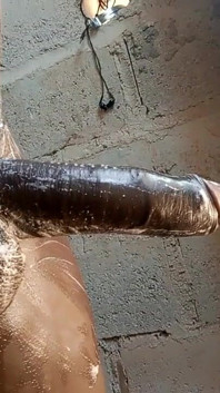 Масаж камшотів мокрого і водного члена