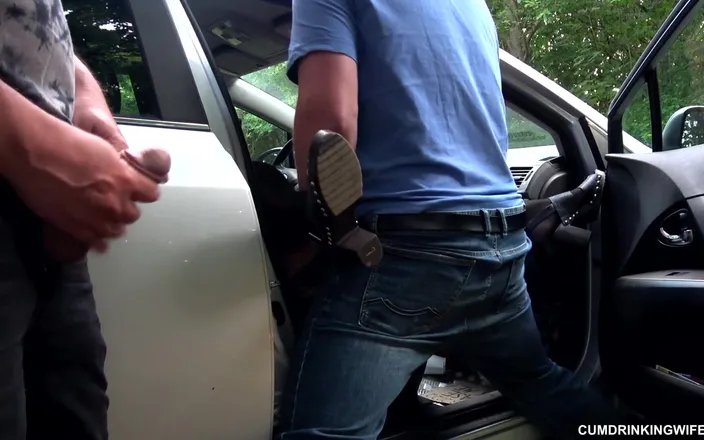 Cumdrinking Wife: Dogging Cum Dump for Lots of Strangers at a Parking...