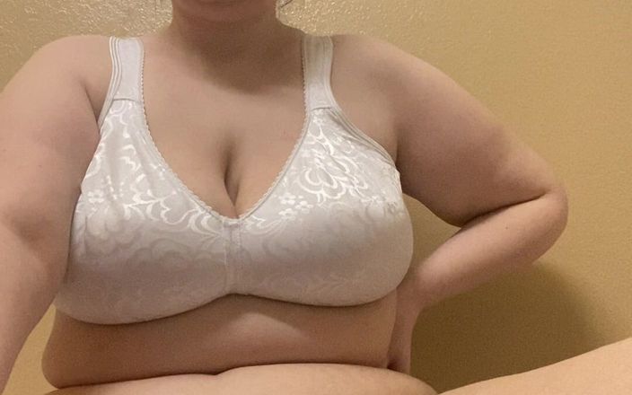 MissChrystalline: Оргазм зірвався з нудоти