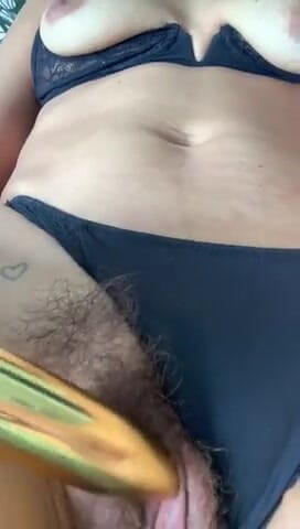 LatinaMilf93: Gold dildo