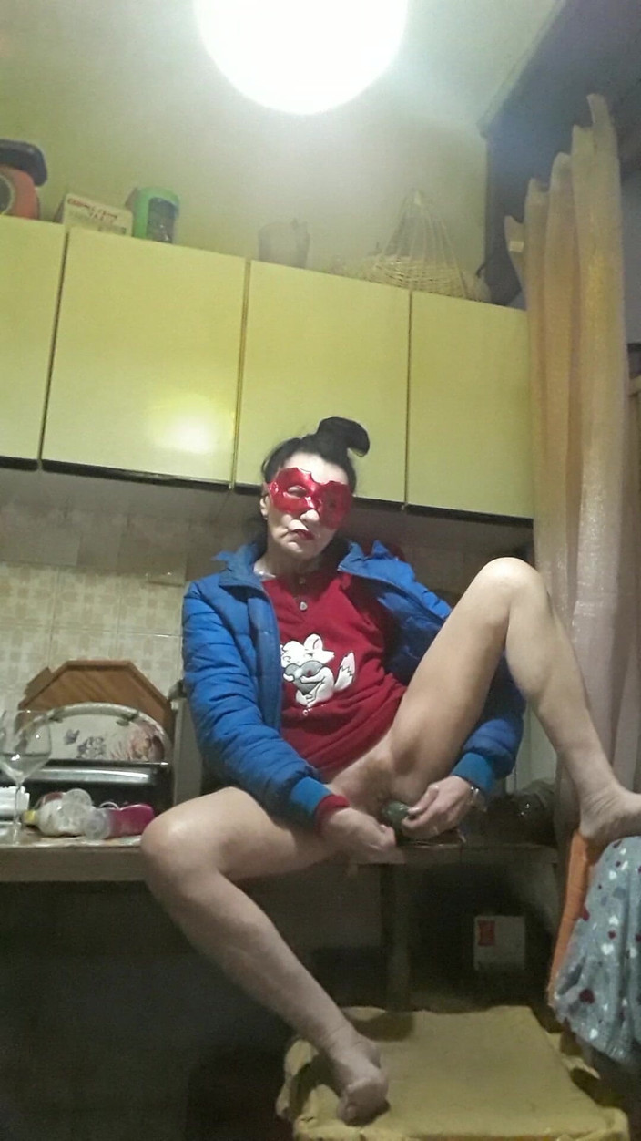 WEBREGINETTA2023: किचन में हस्तमैथुन