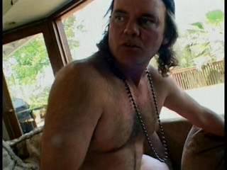 Big Beautiful Girls: İri güzel kadın Hillbilly üvey erkek kardeşi tarafından sikiliyor
