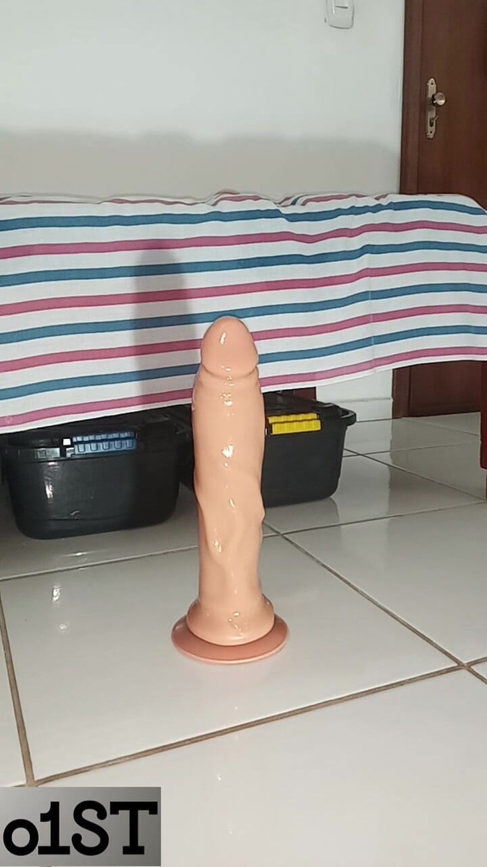 O1ST: 我的屁股滴着你的精液