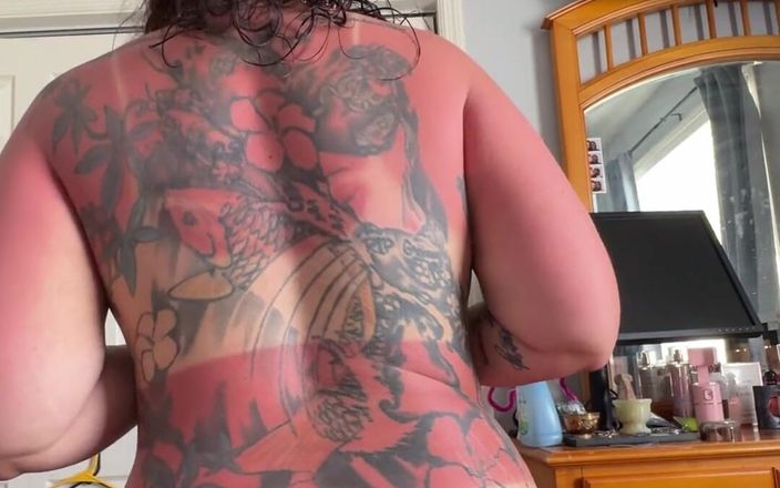 PsiloSiren: Bouncing in Reverse so He Can Watch My Sunburnt Booty...