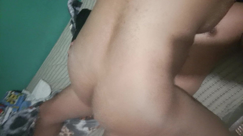 BigassMILF40: Bogaty, duży tyłek, niewierny sąsiad jedzie, gdy mojej żony nie ma...