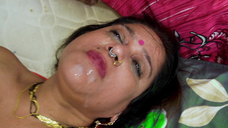 Queen star Desi: Dame hausbesitzerin ihrtainent, hardcore-sex, squarting
