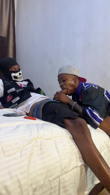 YungthugM: Erkek kardeş erkek kardeş no homo wink