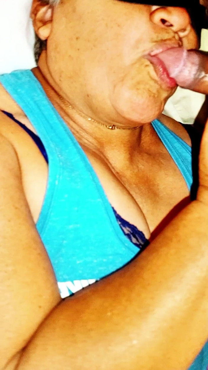 Milfta boohot: I Invite the Lady I Met at the Gym Over...