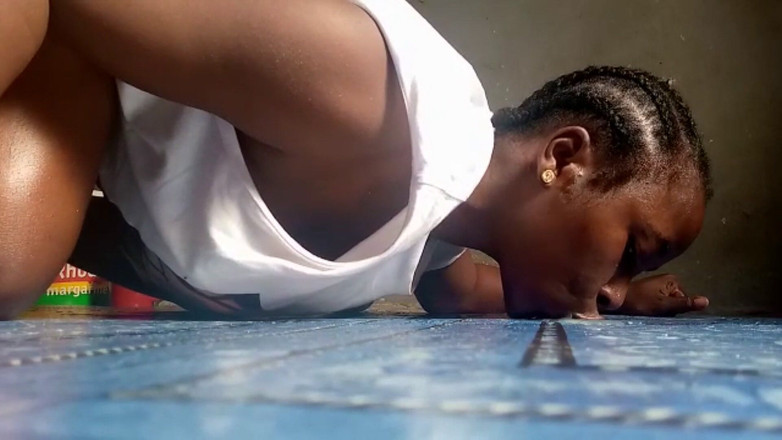 African Beauties: 오줌 게임을 사랑하는 아프리카 이사벨라