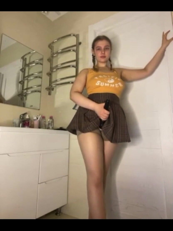 JuiceLussie: Fucking Anal Under Skirt in the Bathroom