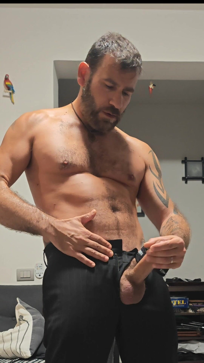 LupoNeroXL: Daddy Huge Cock Masturbation