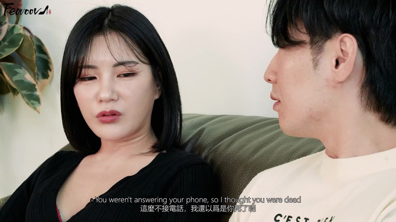 Fewoovcom: Seorang rakan wanita patriotik yang meminta untuk hamil dengan suntikan...