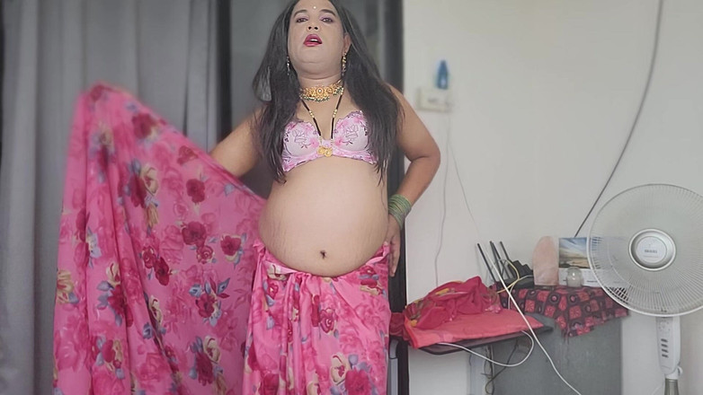 Indiansissychubby: Rosa Sari Laali Lal Lal Diste Mi Bhari Raja Bocha...