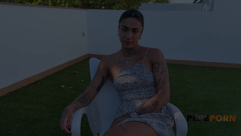 PepePorn: 2 Amateur-Anfänger werden lernen, wie man fickt: Zeig ihnen, Valeria!