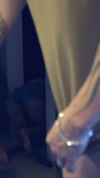 She Gave Me a Blowjob Under the Table, and I Filled Her Mouth with Cum.