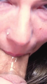 O pau ou sexo prometido para Karina