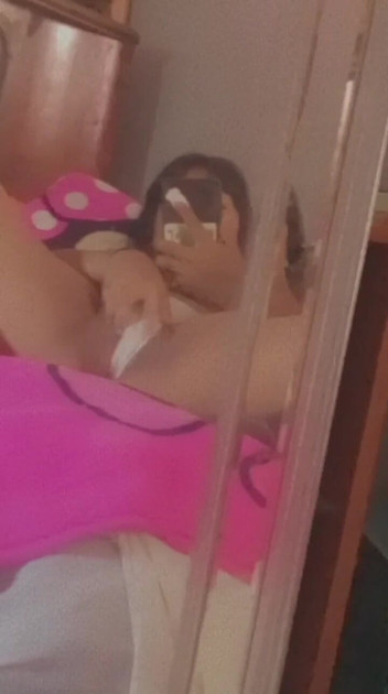 XxX Eggie XxX: Rápida provocación, juega conmigo