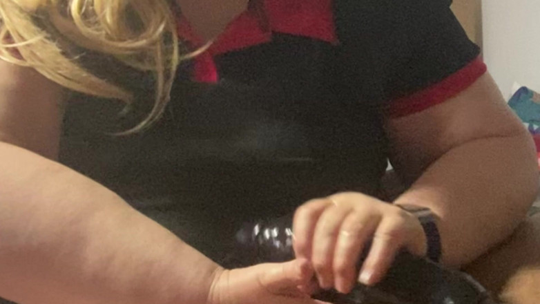 Daddykane: Britse blonde milf wordt wild met enorme grote zwarte lul....