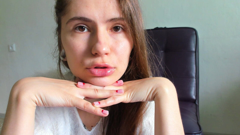 Rarible Diamond: Mâinile sub bărbia mea