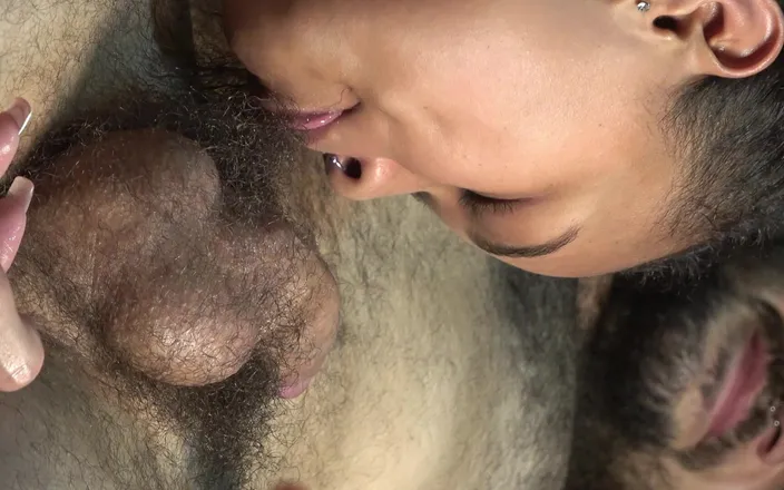 XatlaLust: Close up to a Big Hairy Bush Making Him a...