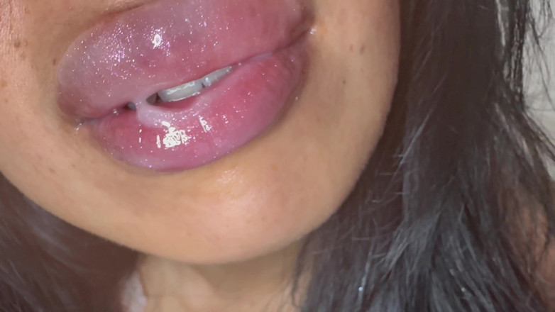 Asmr_mouth: 当我亲吻时，一大群唇膏