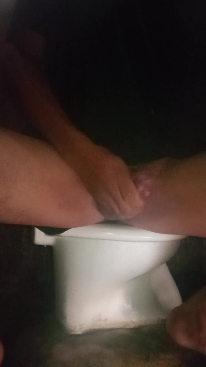 Hornytan: Cr hàng xóm thủ dâm hứng tình