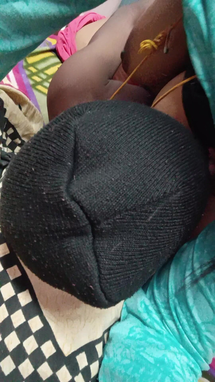 Reshmahotever: Ellerini sıkan bir kadınla seks