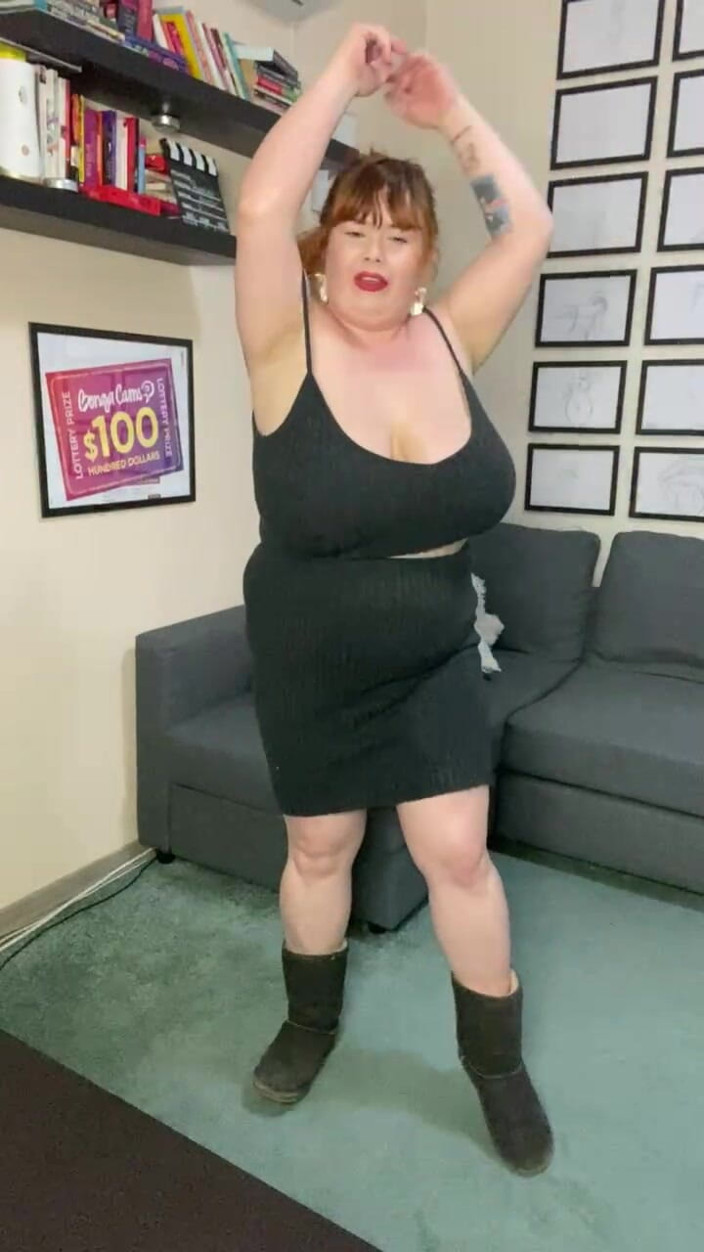 Roxanne Miller: Big Tits