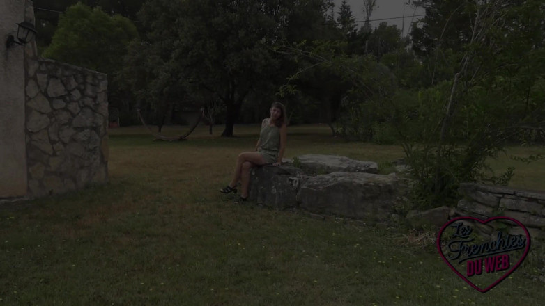 The Frenchies of the web: Melany é fodida por um cara com um pau grande