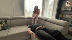 beauty_and_the_other_one: amatérský milf foot fetiš, sezení na obličeji, jízda na obličeji...