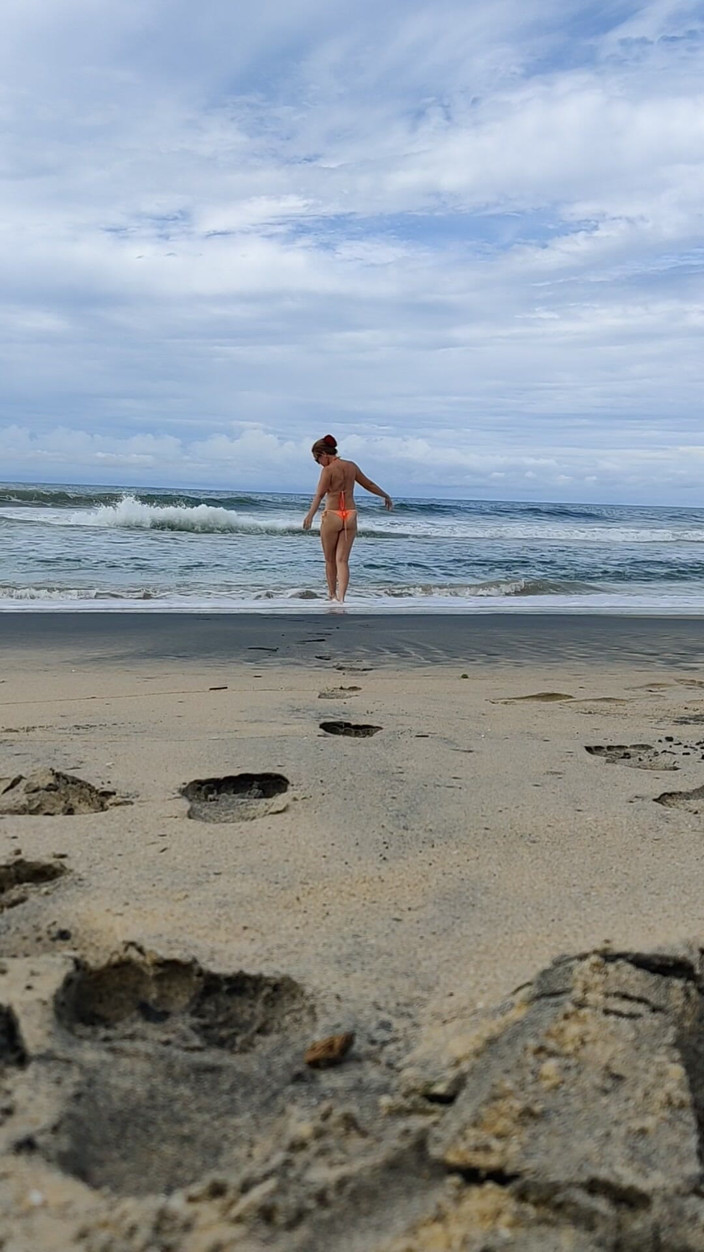 Foot Files: Hello Dear Sea! This Is My First Video!